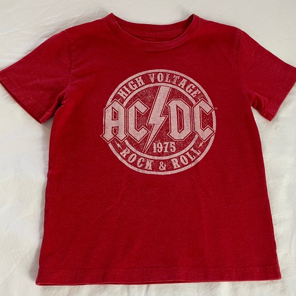 ⭐️ 3/$21 - Kids red AC/DC T-shirt, size 5T - Picture 1 of 5